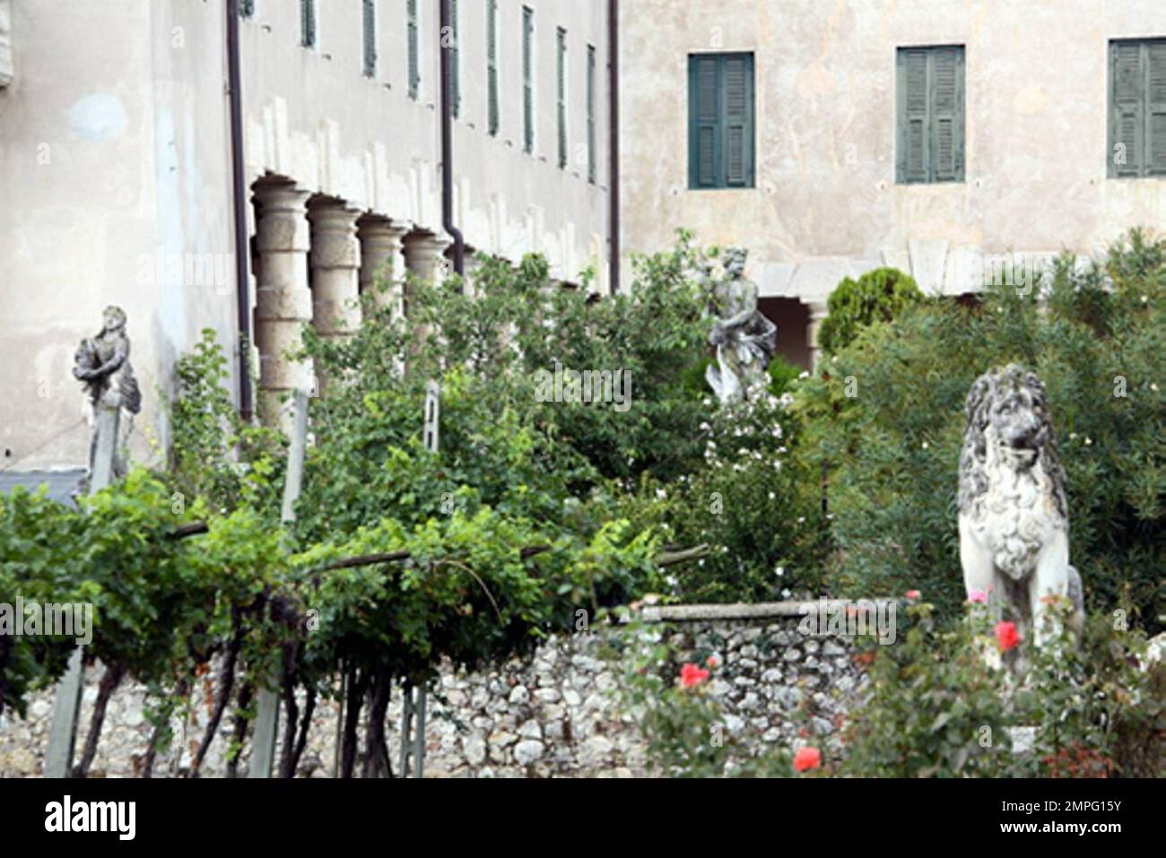 Brad Pitt und Angelina Jolie haben das renommierte italienische Anwesen