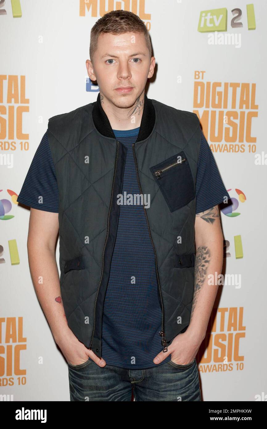 Professor Green tritt bei den BT Digital Music Awards 2010 im Camden Roundhouse, Camden, London, UK, auf. 09/30/2010. Stockfoto