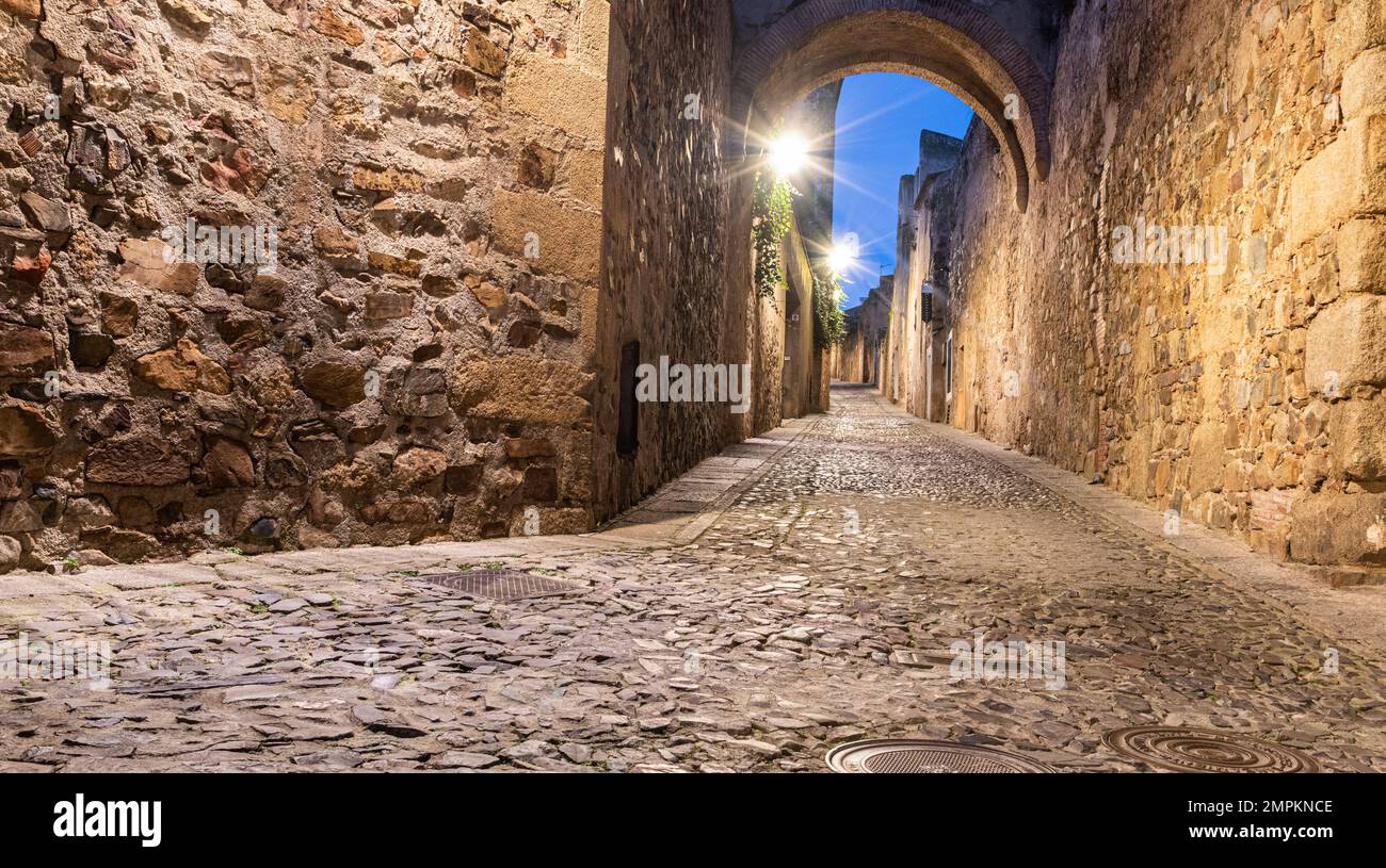 imágenes tomadas a la entrada de la ciudad Monumental de Cáceres