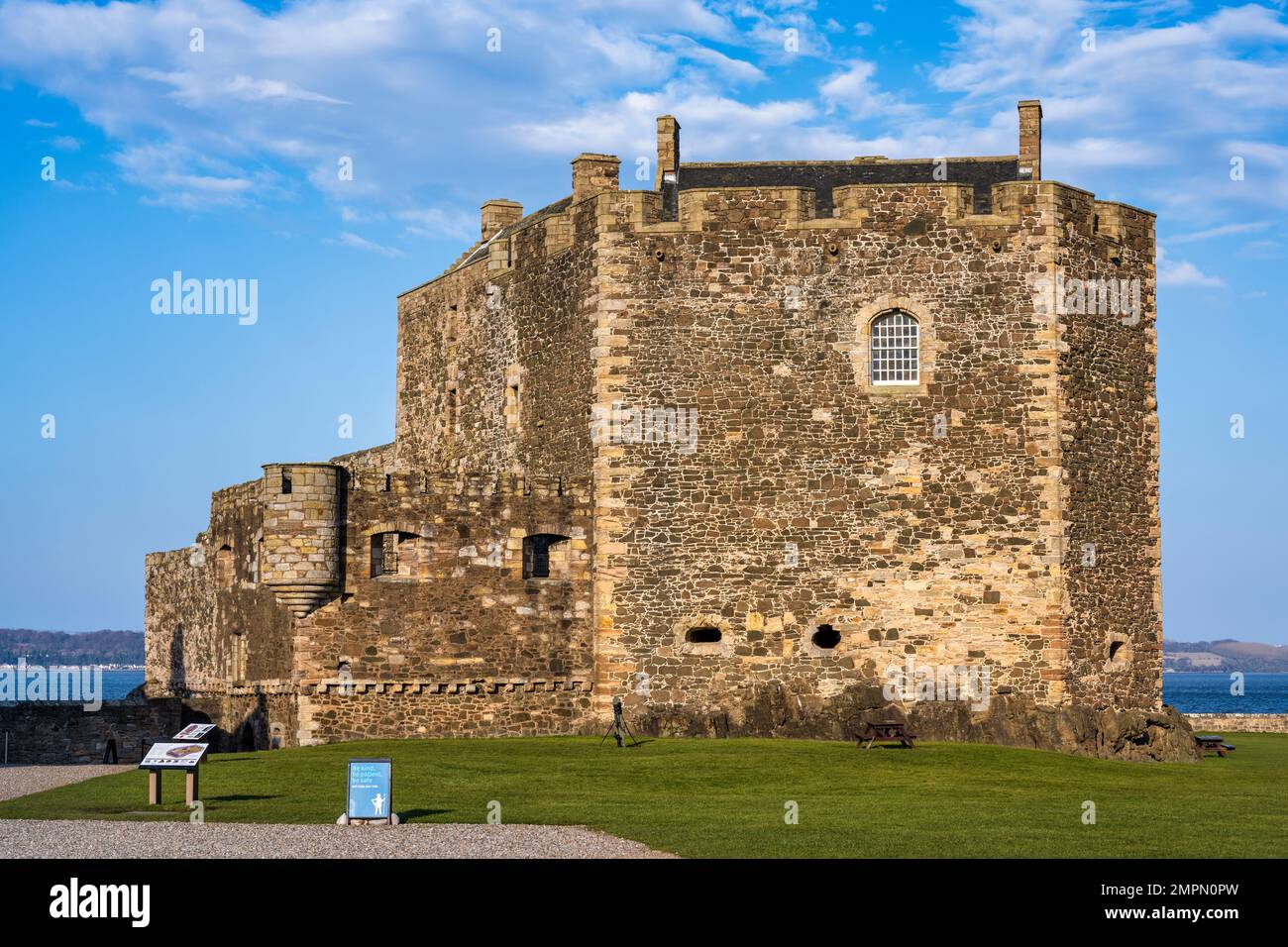 Blackness Castle in der Nähe der schottischen Dorf der Schwärze an den Ufern des Firth von weiter in West Lothian, Schottland, Großbritannien Stockfoto