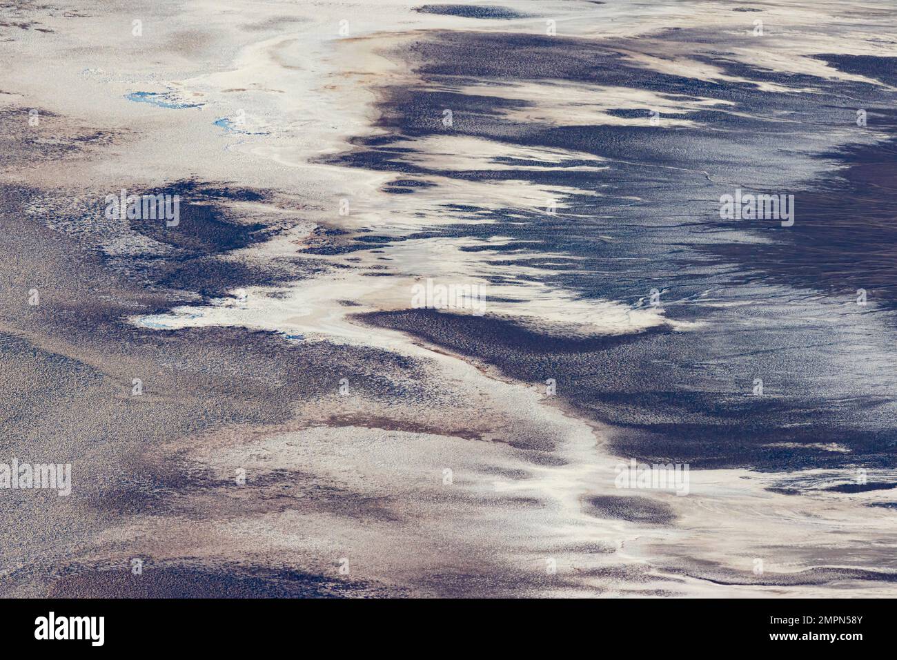 Abstrakte Muster im Salz - Badwater Basin - Death Valley National Park aus Dante's View Stockfoto