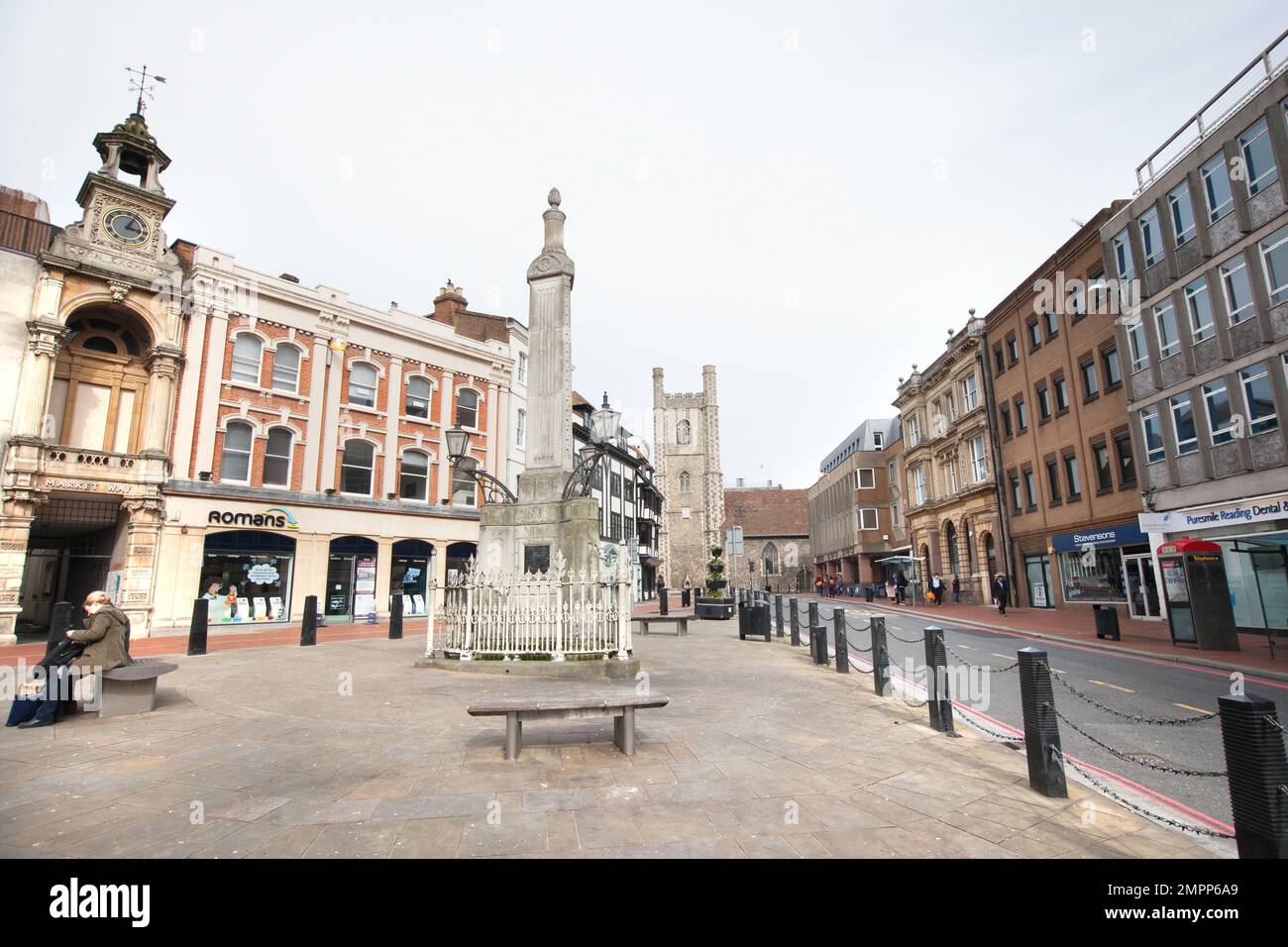 Blick auf den Market Place in Reading, in der britischen Stadt Stockfoto