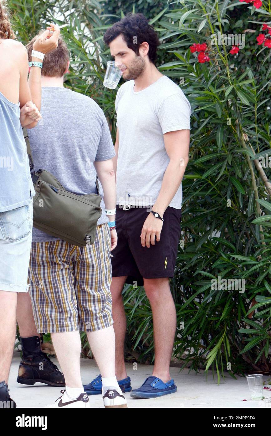 „Gossip Girl“-Star Penn Badgley am dritten Tag des Coachella Music and Arts Festivals. Indio, Kalifornien. 4/18/10. Stockfoto