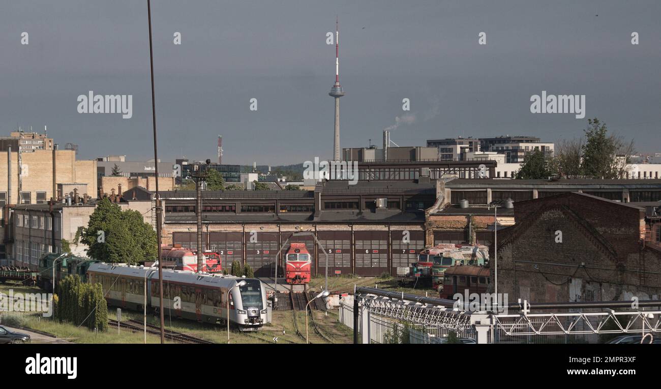 Eisenbahn mit Zügen Stockfoto