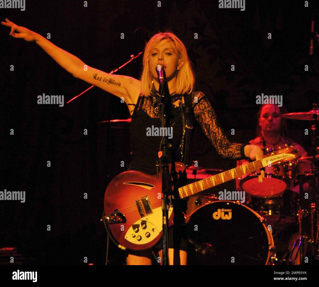 Courtney liebe im konzert -Fotos und -Bildmaterial in hoher Auflsung   Alamy
