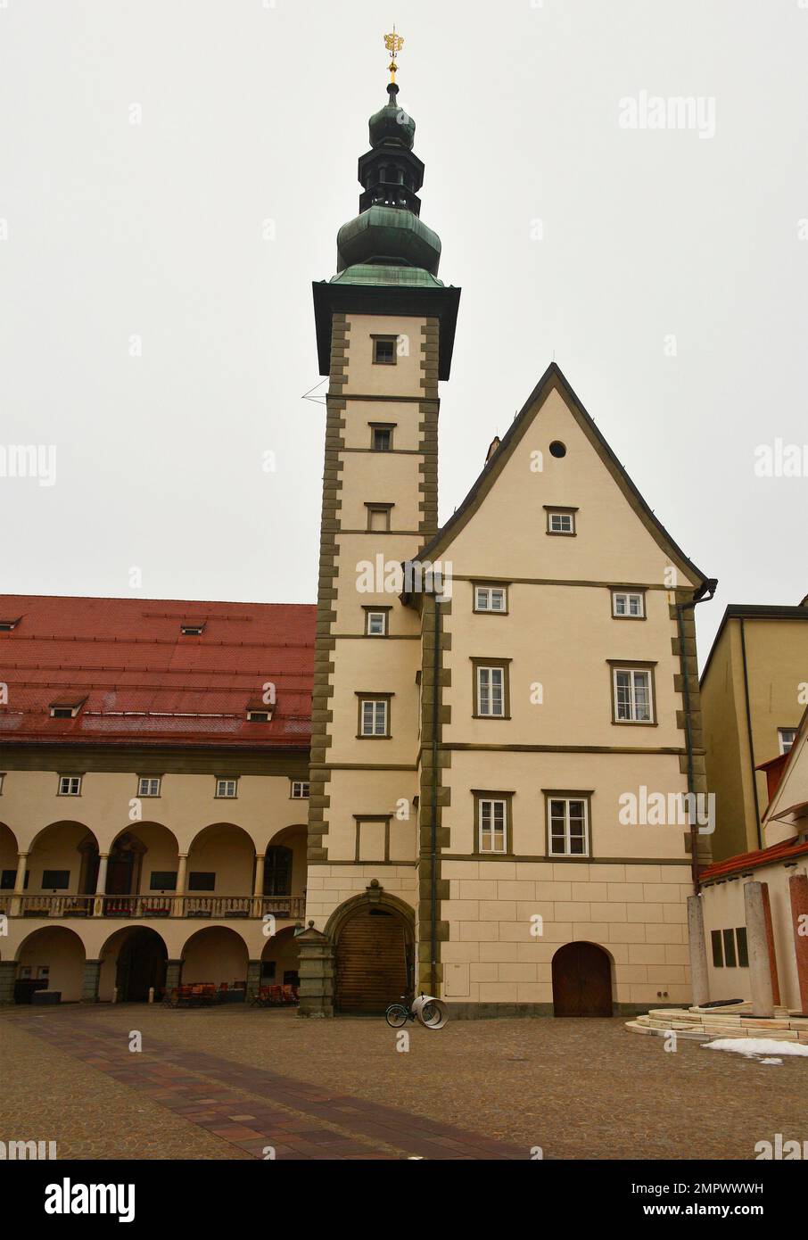 Das Landhaus-Regionalregierungsgebäude im historischen Zentrum von Klagenfurt, Kärnten, Österreich. Auch als Palast der Anwesen bezeichnet Stockfoto