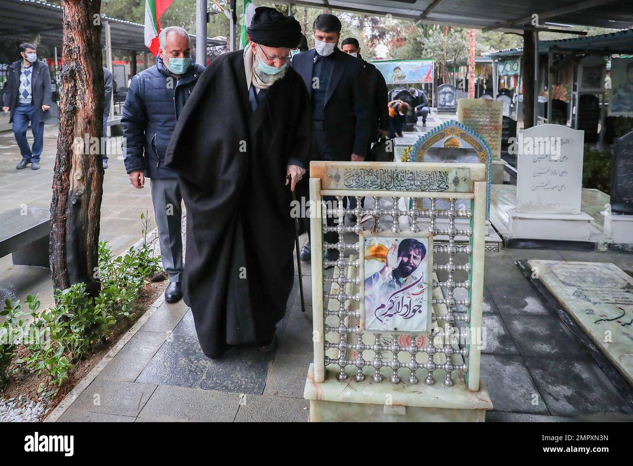 Teheran, Iran. 31. Januar 2023. Irans oberster Führer Ayatollah Ali Chamenei nimmt am 31. Januar 2023 in Teheran, Iran, an einer Zeremonie zur Erneuerung der Loyalität mit den Idealen des Gründers der Islamischen Republik, Ayatollah Ruhollah Khomeini und der Märtyrer der Islamischen Revolution Teil. Foto: Pressestelle des Obersten Leiters des Iran/UPI Credit: UPI/Alamy Live News Stockfoto