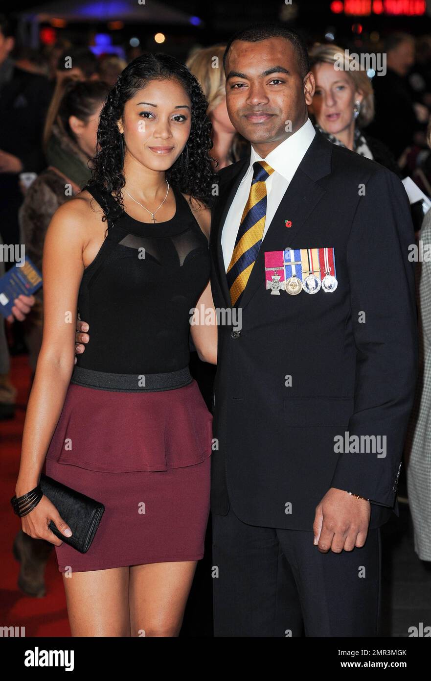Johnson Beharry auf der britischen Premiere von „Gambit“ am Empire Leicester Square. London, Großbritannien. 7. November 2012 Stockfoto