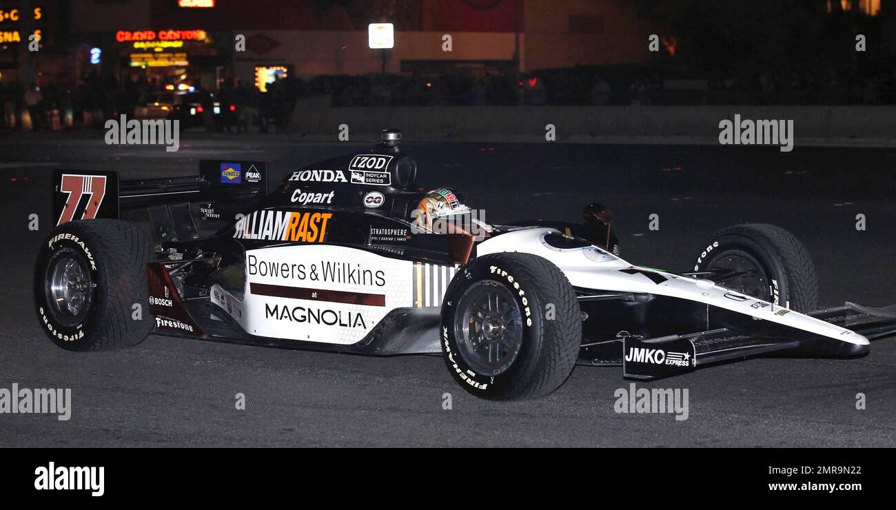 Der IndyCar-Fahrer Dan Wheldon starb, nachdem er am Sonntag bei einem ...