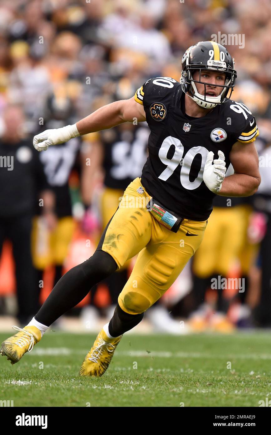 Pittsburgh Steelers outside linebacker T.J. Watt (90) plays against the Jacksonville Jaguars in an NFL football game , Sunday, Oct. 8, 2017, in Pittsburgh. (AP Photo/Don Wright) Stockfoto