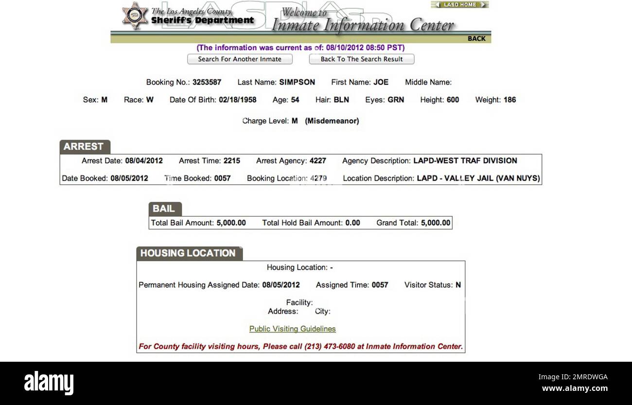 Es wurde berichtet, dass Jessica Simpsons Vater Joe Simpson am Samstag wegen Verdachts auf Trunkenheit am Steuer in L.A. verhaftet wurde. August 4. Laut Strafverfolgung wurde der 54-jährige Simpson gegen 10 Uhr am Ventura Blvd in Sherman Oaks angehalten. Die Polizisten merkten, dass Joe betrunken war, also legten sie ihm Handschellen an und nahmen ihn zur Buchung mit. Joe verbrachte die Nacht im Gefängnis, wurde aber am nächsten Morgen ohne Kaution freigelassen. Dies ist Simpsons erstes Trunkenheit am Steuer-Vergehen. Wenn also eine Anklage erhoben wird, ist es wahrscheinlich, dass er keine Gefängnisstrafe bekommt, aber wahrscheinlich eine hohe Geldstrafe zahlen muss. Los Angeles, Kalifornien. Stockfoto