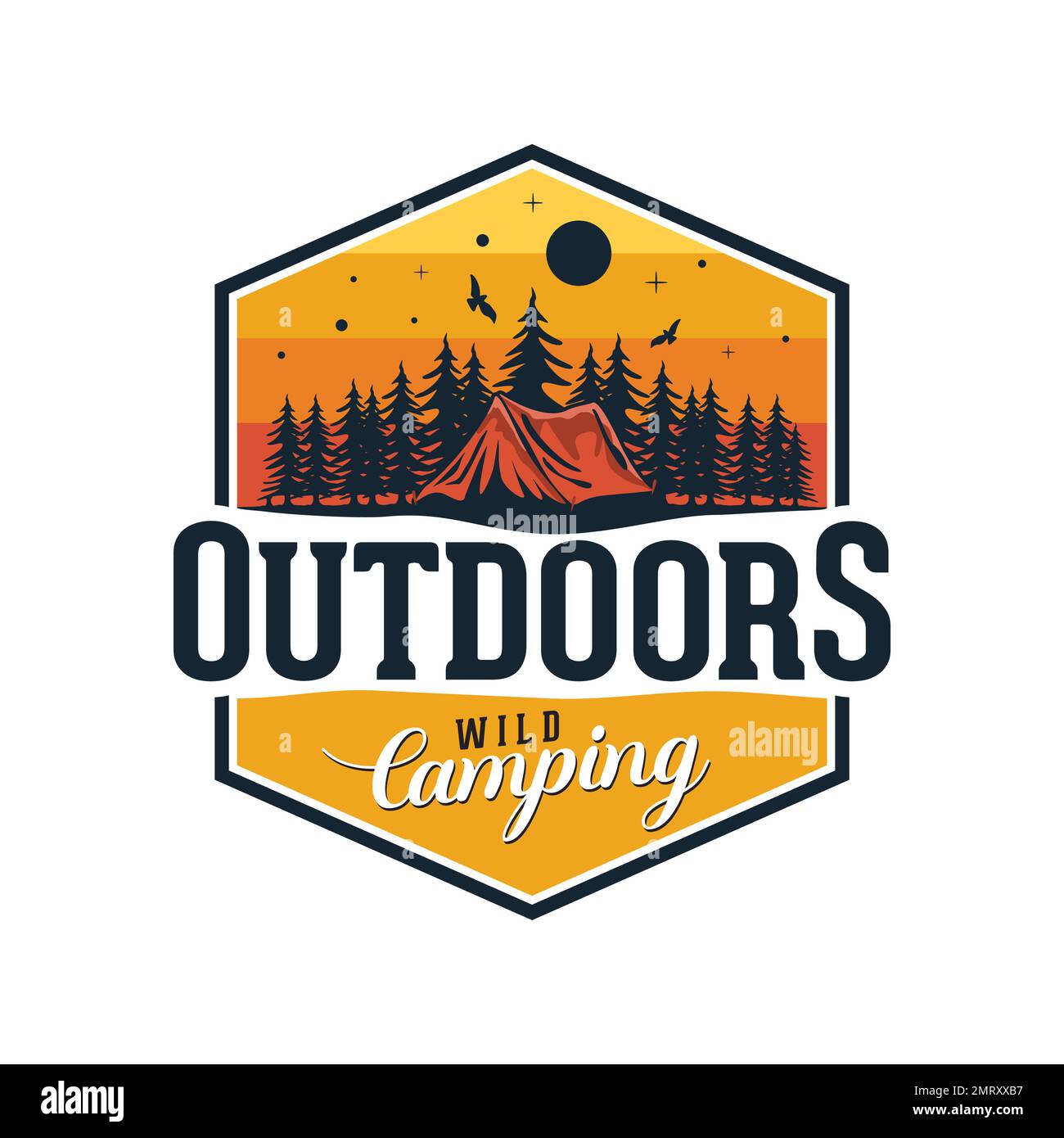 Das Logo „Outdoor Wild Camping“ vor Einbruch der Nacht. Vektordarstellung Stock Vektor