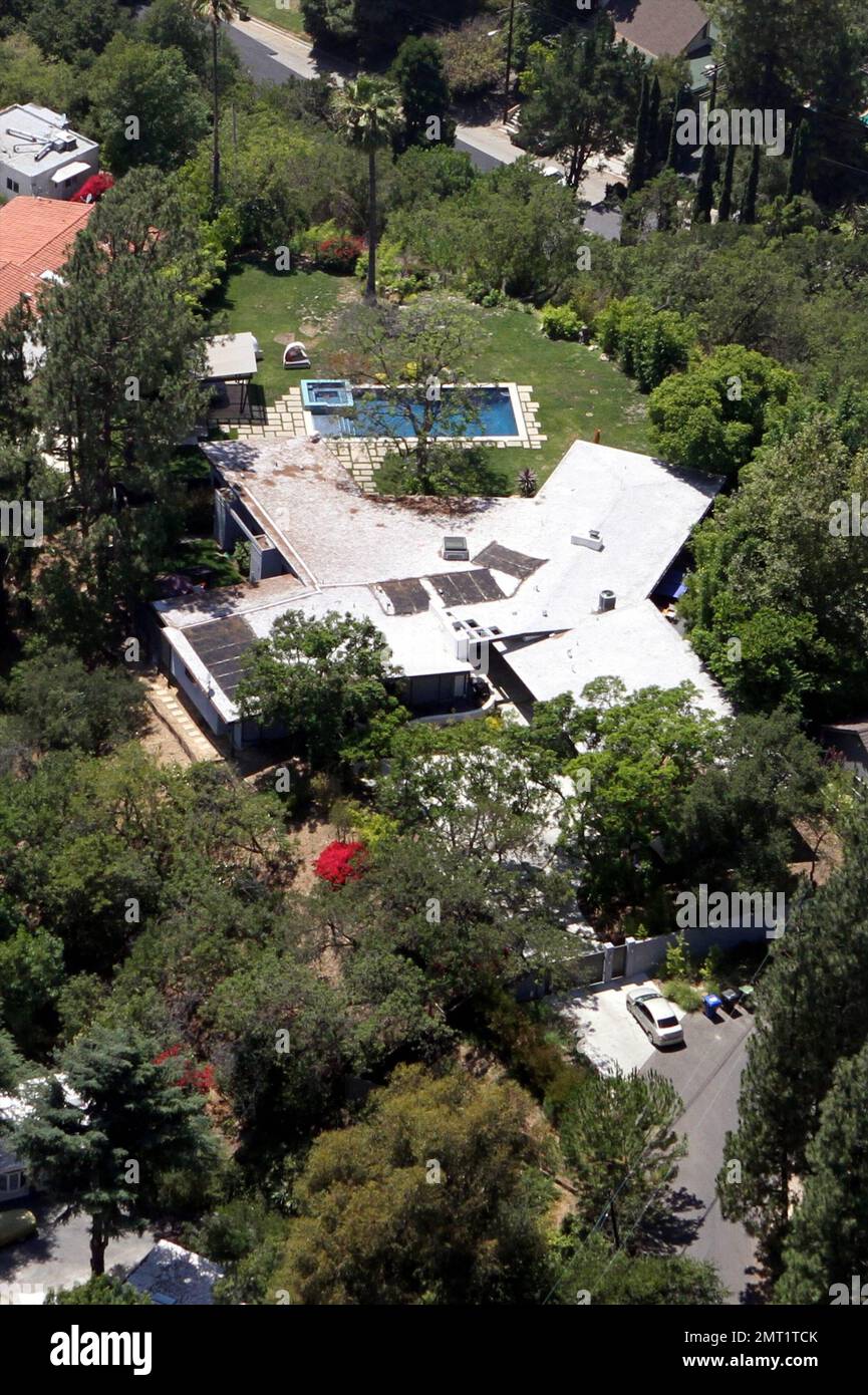 Picture of 9951 Liebe Dr, Beverly Hills, CA 90210 | MLS#25515623