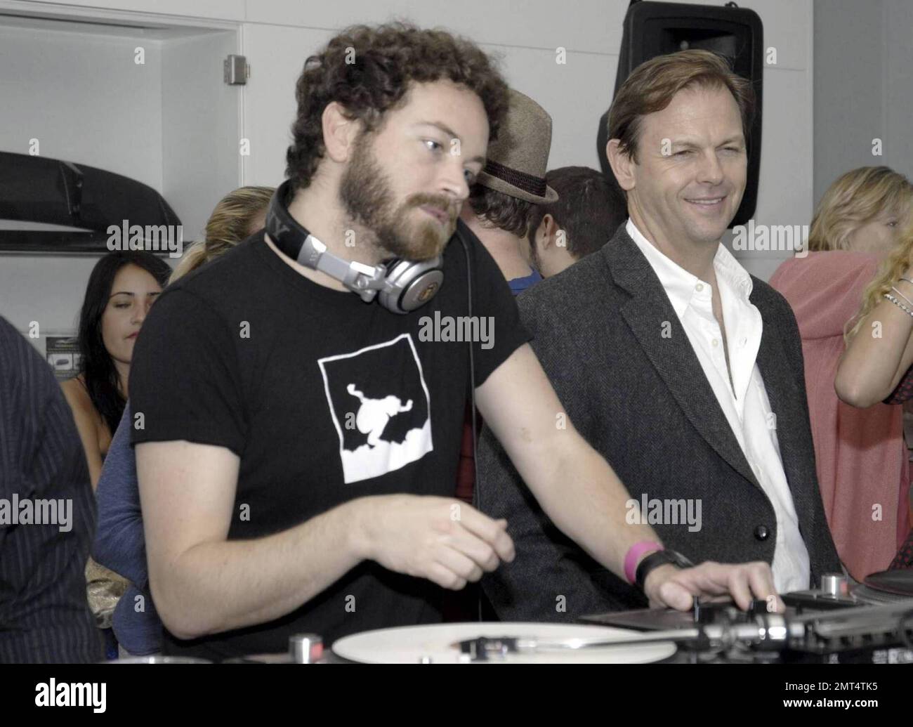 Schauspieler Danny Masterson besucht die Vorführung von "Wake" beim Newport Beach Film Festival. Anschließend sprang Danny Masterson einige Melodien auf, während Regisseur Ellie Kanner und Co-Star Bijou Phillips zuschauten. Newport Beach, Kalifornien. 4/24/09. Stockfoto