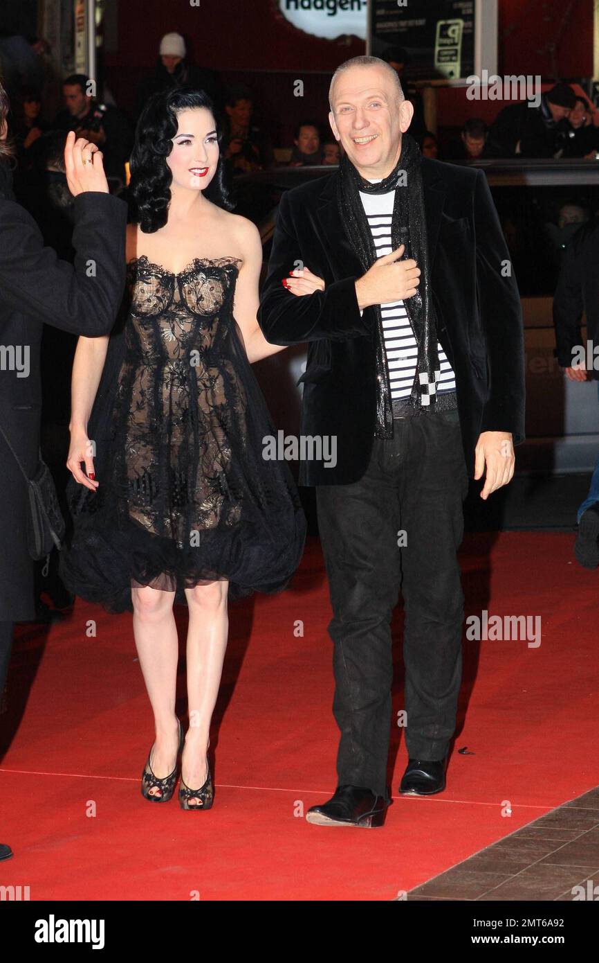 DITA von Teese und Jena Paul Gaultier bei den NRJ Music Awards in Cannes, Frankreich. 1/23/10. Stockfoto