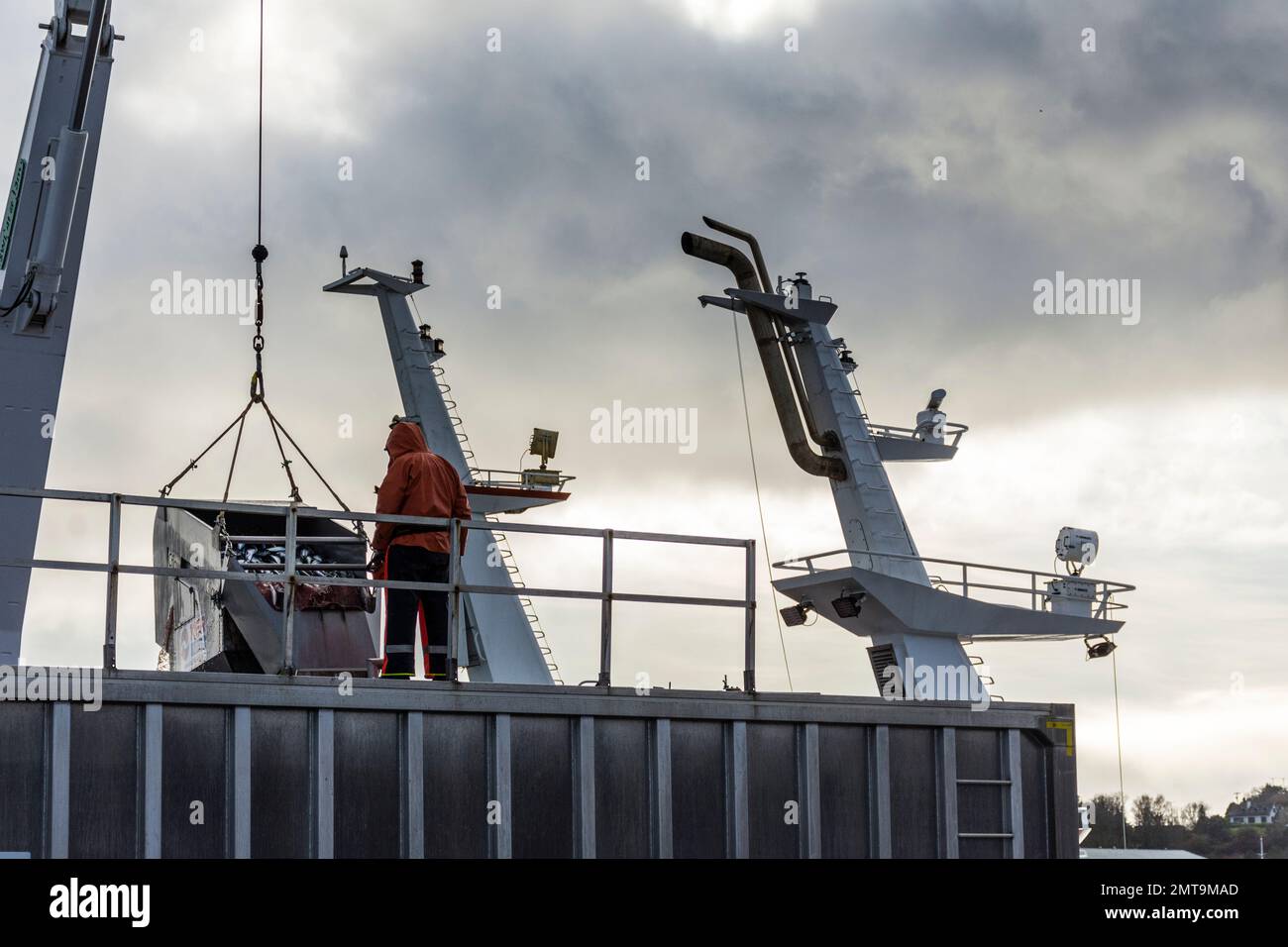 Entladen von Fischen aus ANTARKTISCHEN Supertrawlern in Killybegs, County Donegal, Irland. Stockfoto