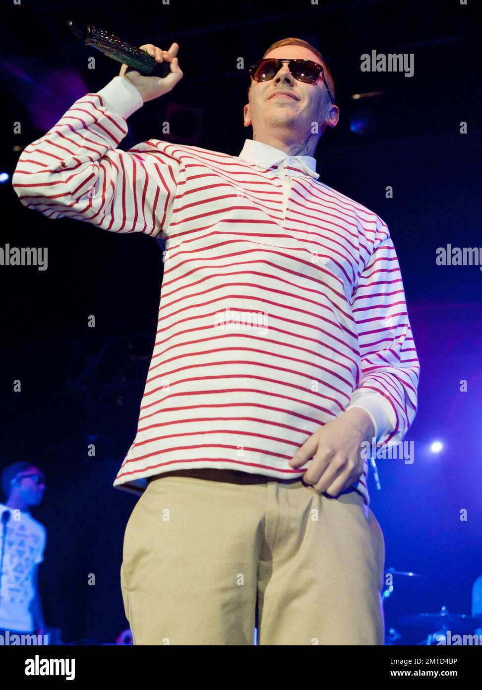 Der britische Rapper Professor Green (auch bekannt als Stephen Paul Manderson) tritt live im KOKO London Nachtclub in Camden nach dem schwangeren Popstar Lily Allen auf, der für ihn während seines „Just Be Good to Green“-Abends eröffnete. London, Großbritannien. 10/19/10. Stockfoto