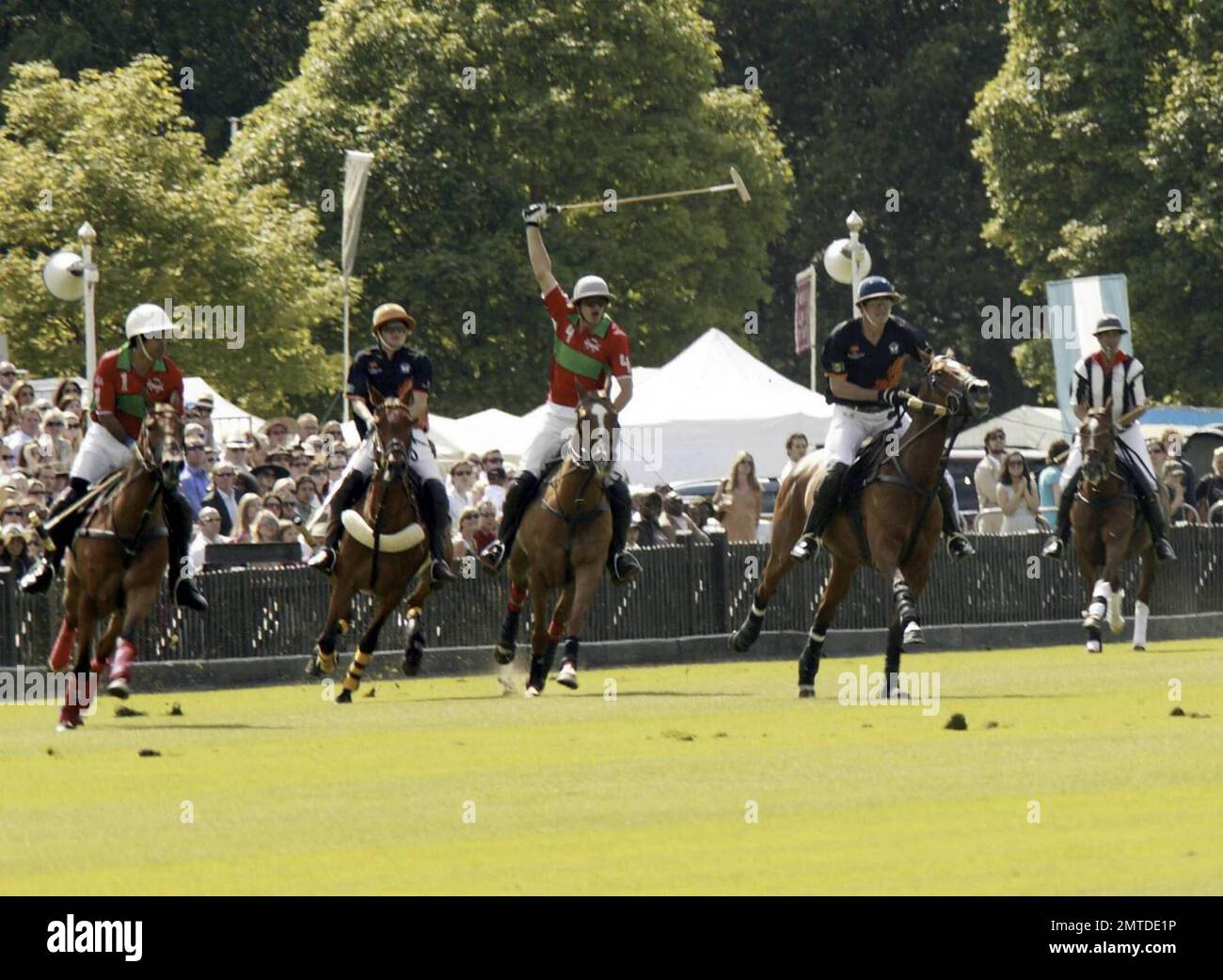 Das Finale des Queen's Cup wird in Gegenwart ihrer königlichen Hoheit
