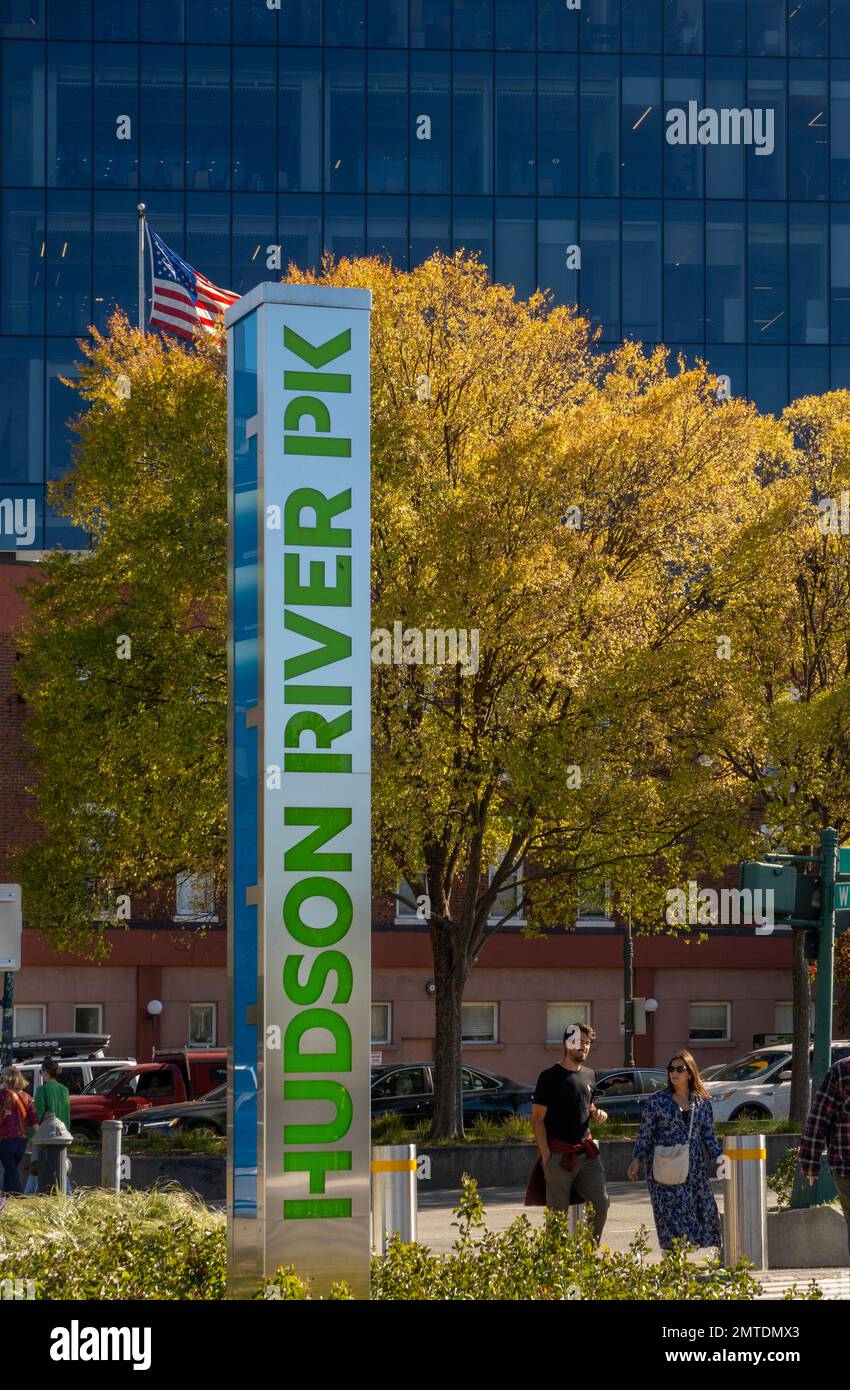 Little Island Park am Pier 55 am Hudson River in Manhattan New York City Stockfoto