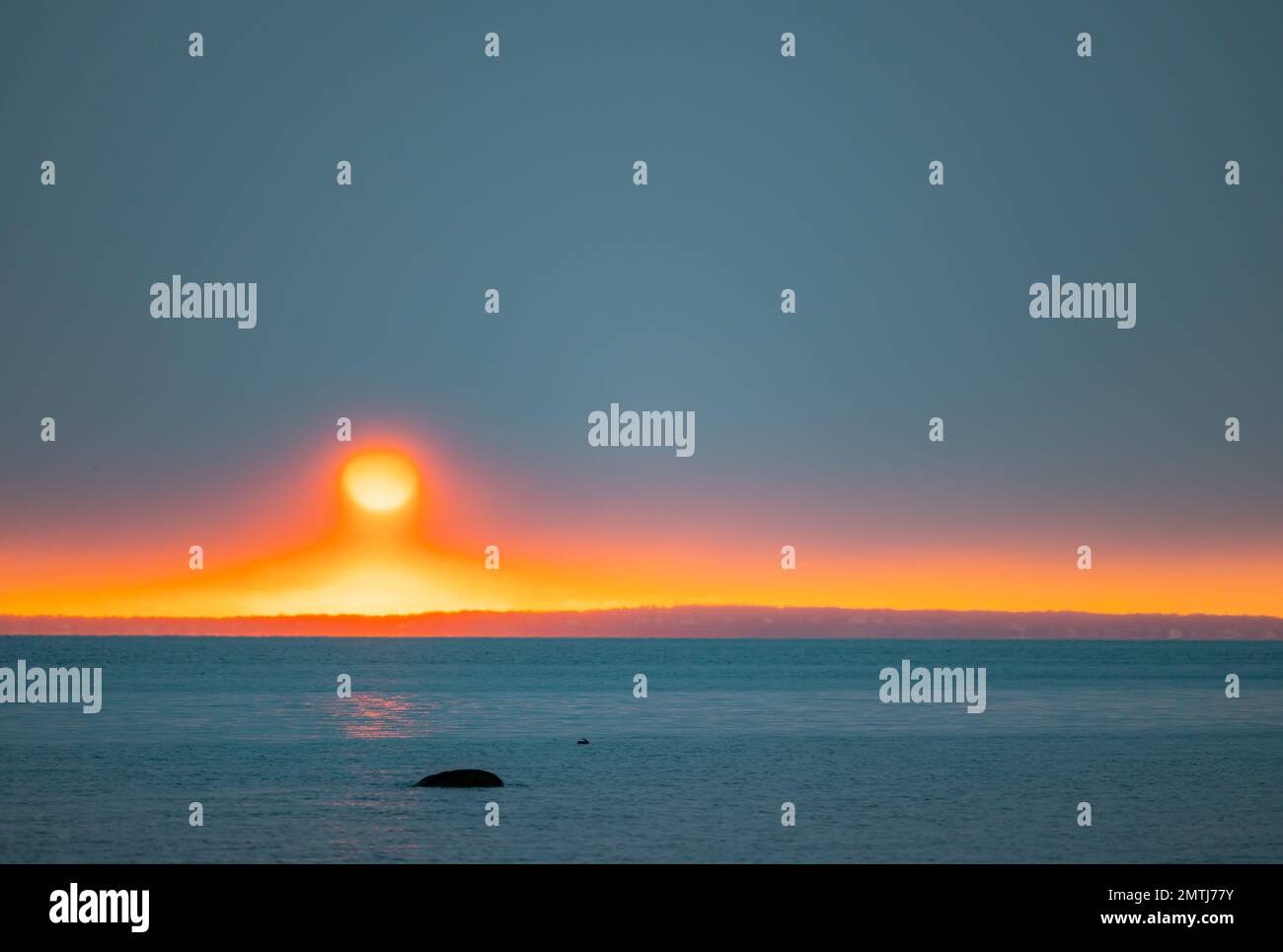 Unglaublicher Sonnenuntergang auf der östlichen Long Island, NY Stockfoto