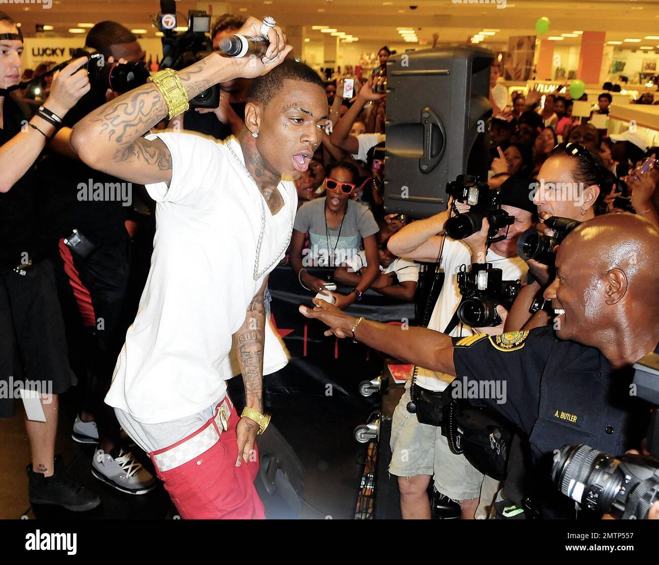 Soulja Boy tritt auf der Mstyle Lab Concert Tour in Macy's Broward Mall in Fort Lauderdale, Florida, auf. 13. August 2011. Stockfoto