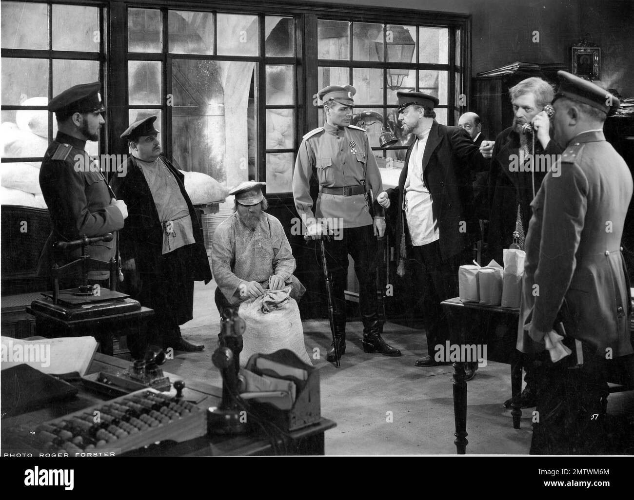 Les Nuits Moscovites Moscow Nights Jahr 1934 - Frankreich Harry Baur, Pierre Richard-Willm Regisseur: Alexis Granowsky Stockfoto