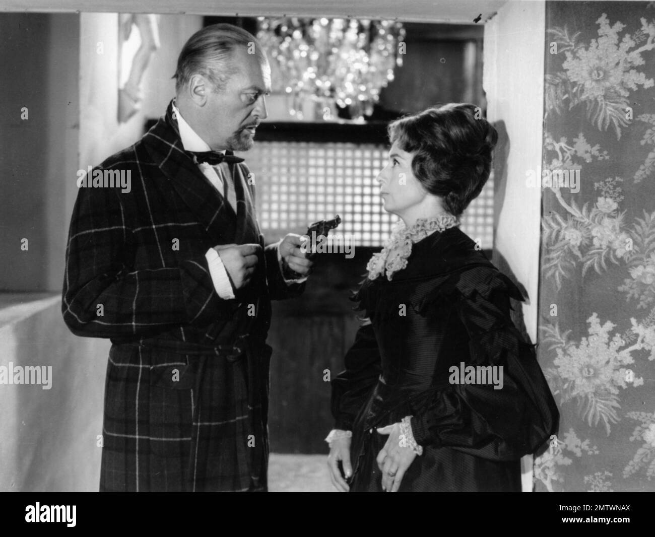 Château en Suède nutty, Naughty Chateau Jahr: 1963 Frankreich / Italien Curd Jürgens , Suzanne Flon Direktor: Roger Vadim Stockfoto Château en Suède nutty, Naughty Chateau Jahr: 1963 Frankreich / Italien Curd Jürgens , Suzanne Flon Direktor: Roger Vadim Stockfoto