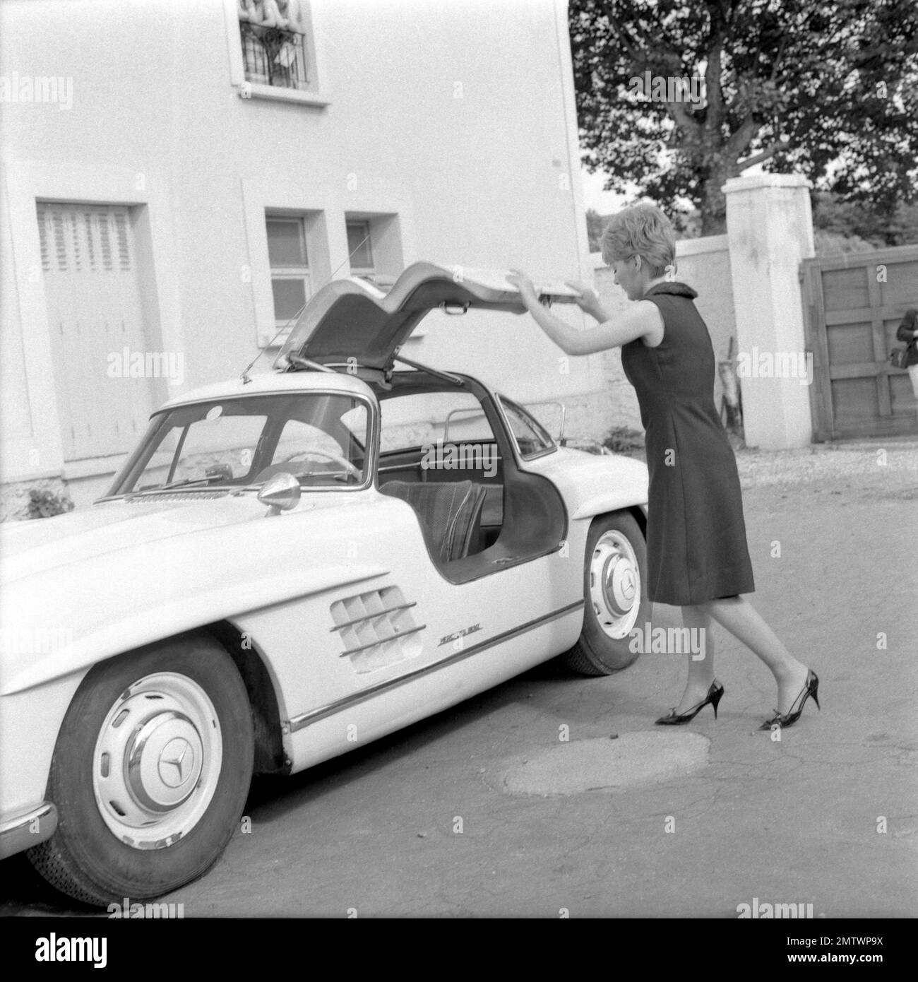 A Couteaux tirés Daggers gezeichnet Jahr 1964 Frankreich Direktor: Charles Gérard Petula Clark Stockfoto
