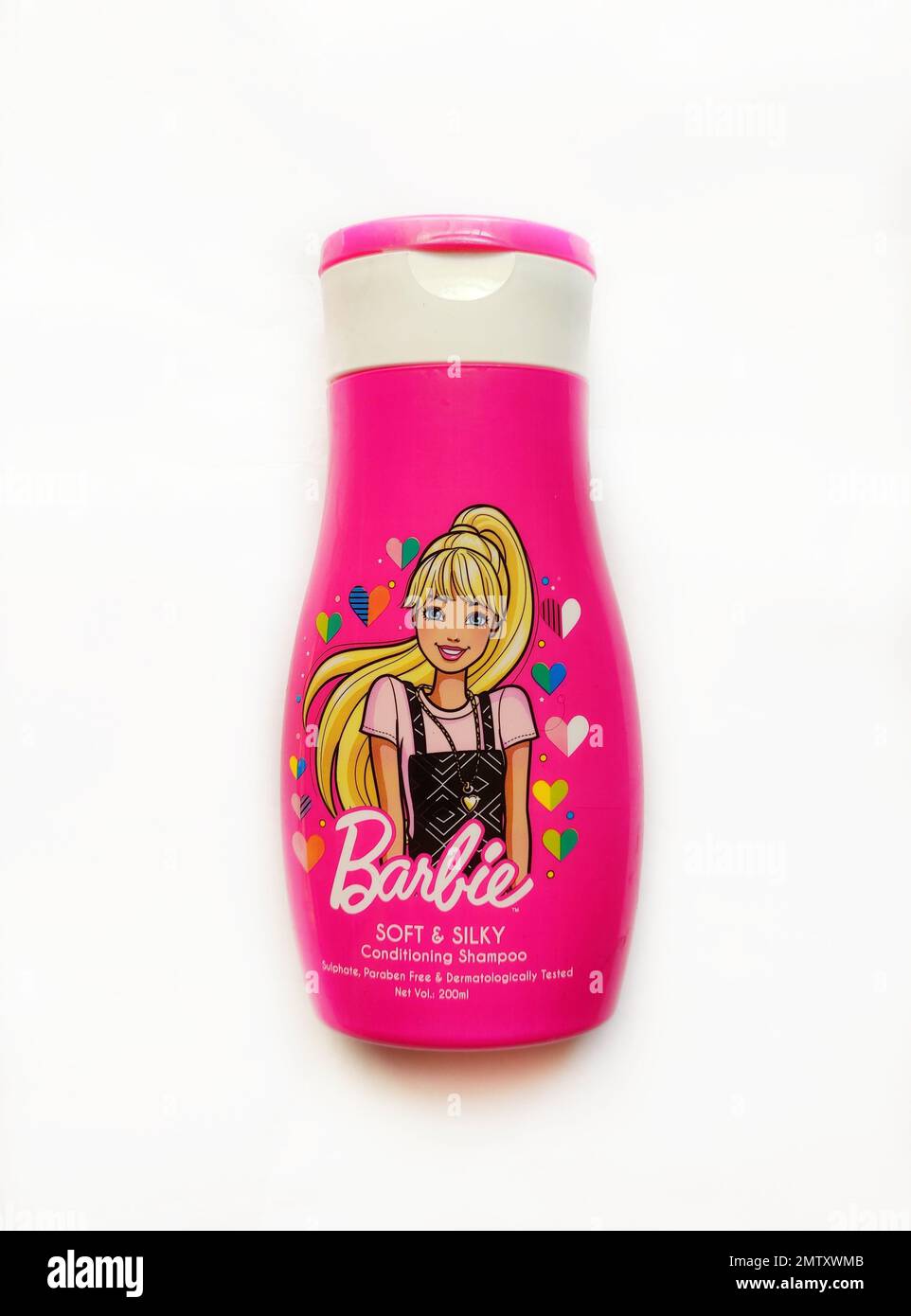 Barbie pflegende Shampoo-Flasche aus weichem und seidenhaftem Material im  isolierten Hintergrund Stockfotografie - Alamy