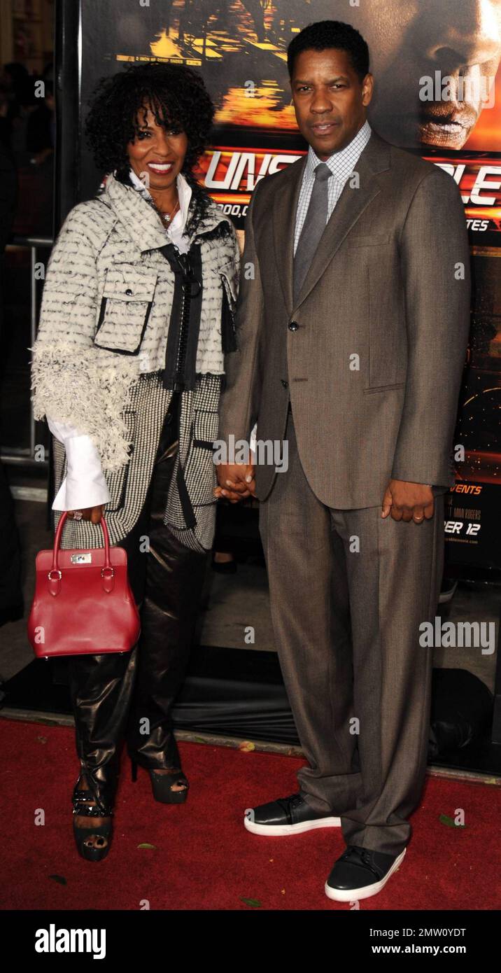 Denzel Washington und Pauletta Washington besuchen die Weltpremiere von Tony ScottÕs Action-Thriller „Unstoppable“ im Regency Village Theater in Westwood, Kalifornien. 10/26/10. . Stockfoto