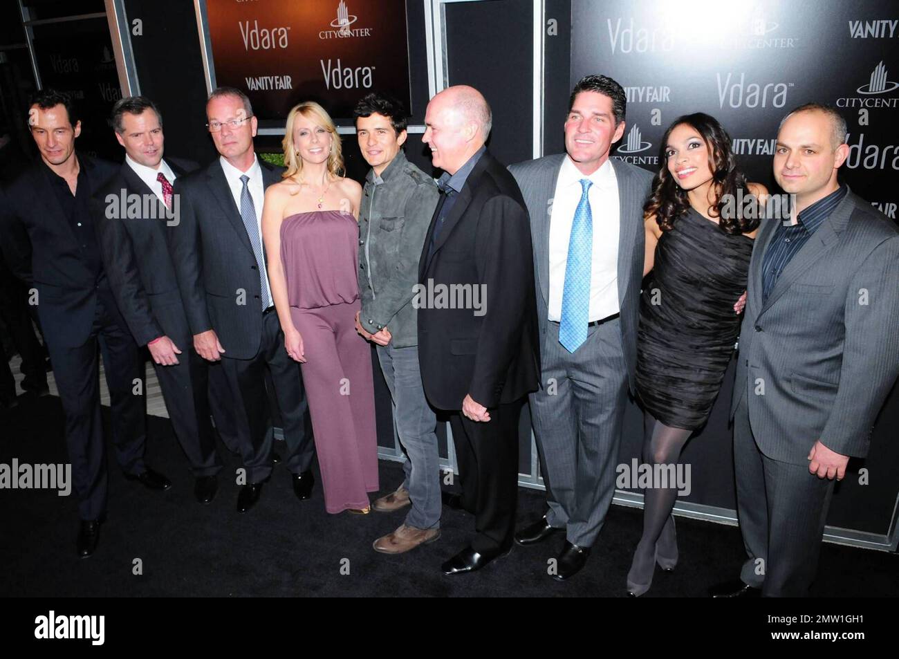 Orlando Bloom, Rosario Dawson und Sebastian Copeland bei der großen Eröffnungsgala des neuen Vdara Hotel and Spa im Stadtzentrum von Las Vegas, NV. 12/1/09. Stockfoto