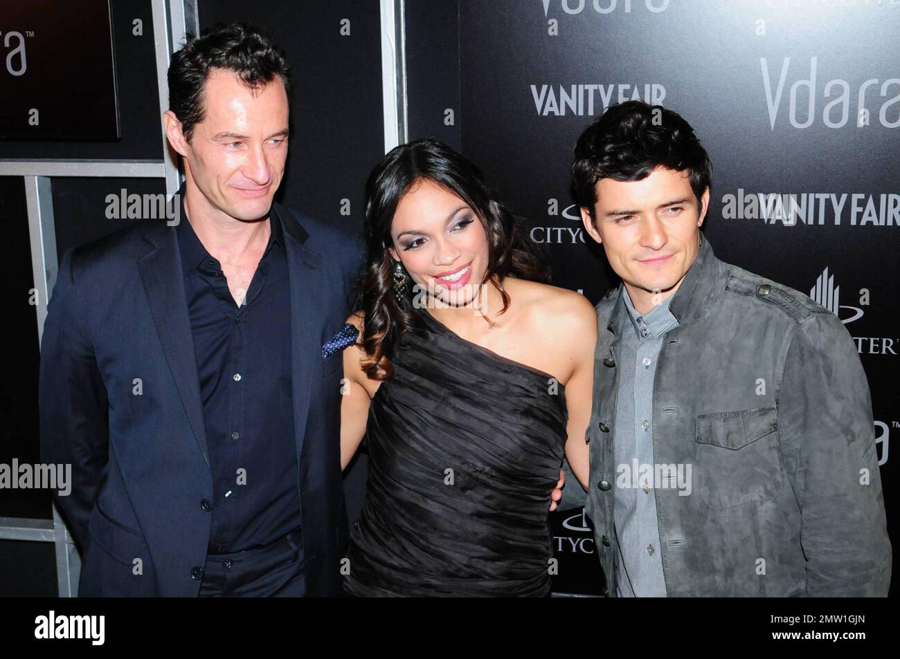 Orlando Bloom, Rosario Dawson und Sebastian Copeland bei der großen Eröffnungsgala des neuen Vdara Hotel and Spa im Stadtzentrum von Las Vegas, NV. 12/1/09. . Stockfoto