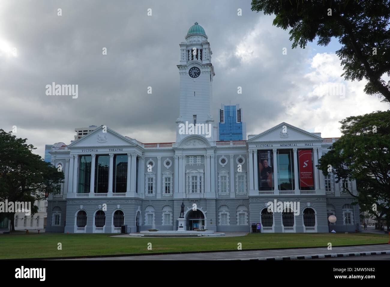 Das alte Rathaus von Singapur, jetzt das Victoria Theatre und die Victoria Concert Hall, das historische Civic District, Singapur Stockfoto