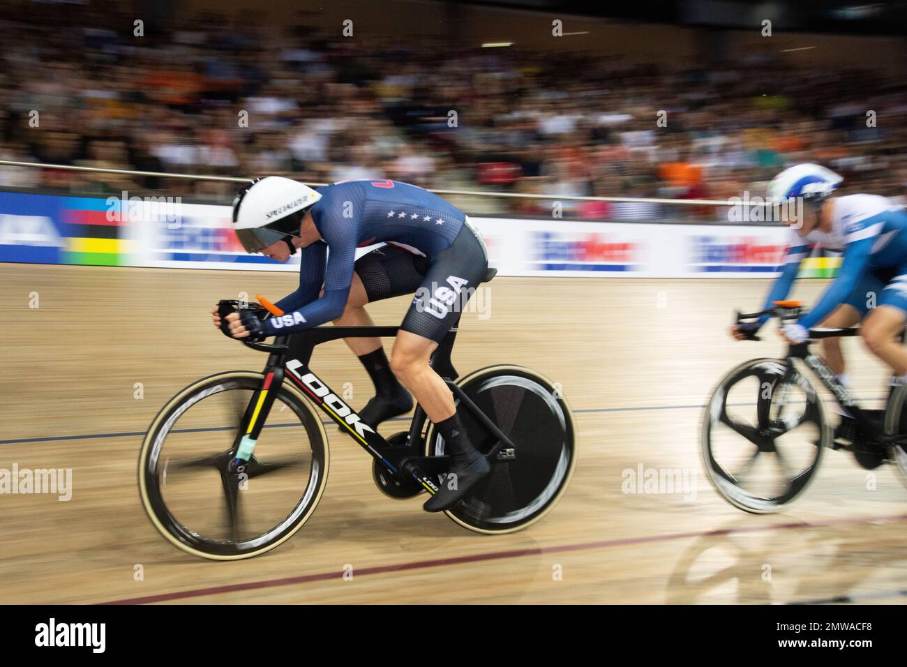 Gavin Hoover von Team USA, blauer Skinsuit mit Sternen und Streifen, während des Männer's Point Rennens, UCI Track Cycling World Championships 2022. Stockfoto