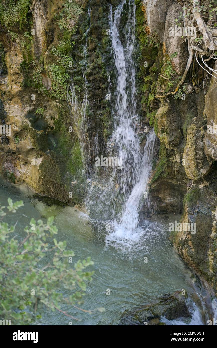 Wasserfall, Kourtaliotiko-Schlucht, Kreta, Griechenland Stockfoto