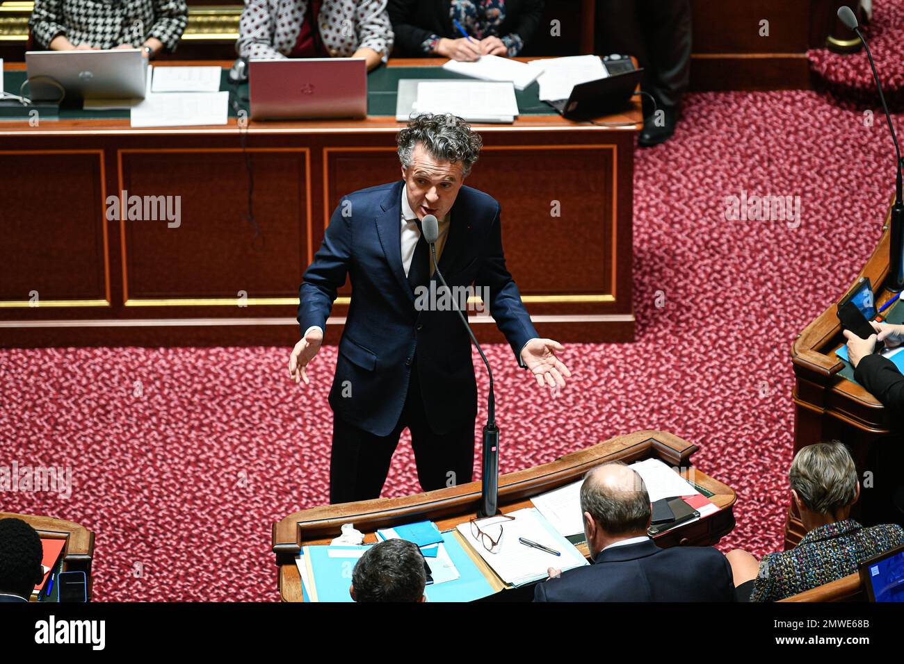 Paris, Frankreich, am 1. Februar 2023. Christophe Bechu, Minister für ökologischen Wandel während einer Fragestunde an die Regierung im französischen Senat (Palais du Luxembourg) am 1. Februar 2023 in Paris, Frankreich. Foto: Victor Joly/ABACAPRESS.COM Stockfoto