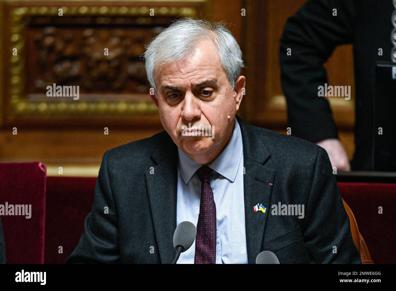 Paris, Frankreich, am 1. Februar 2023. Roger Karoutchi während einer Fragestunde an die Regierung im französischen Senat (Palais du Luxembourg) am 1. Februar 2023 in Paris, Frankreich. Foto: Victor Joly/ABACAPRESS.COM Stockfoto