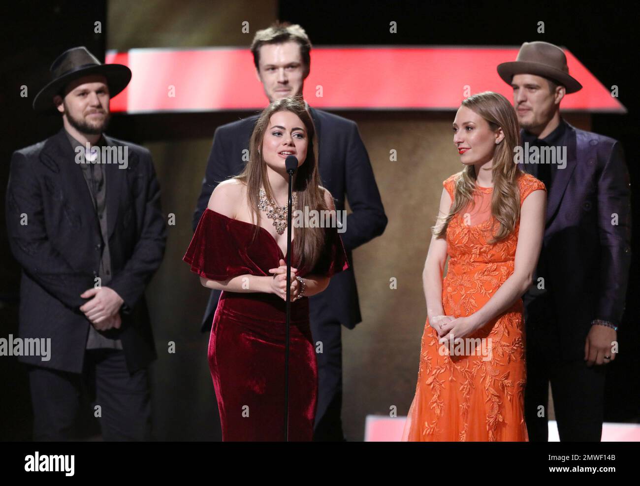 The O'Connor Band accepts the award for best blue grass album for "Coming Home" at the 59th annual Grammy Awards on Sunday, Feb. 12, 2017, in Los Angeles. (Photo by Matt Sayles/Invision/AP) Stockfoto