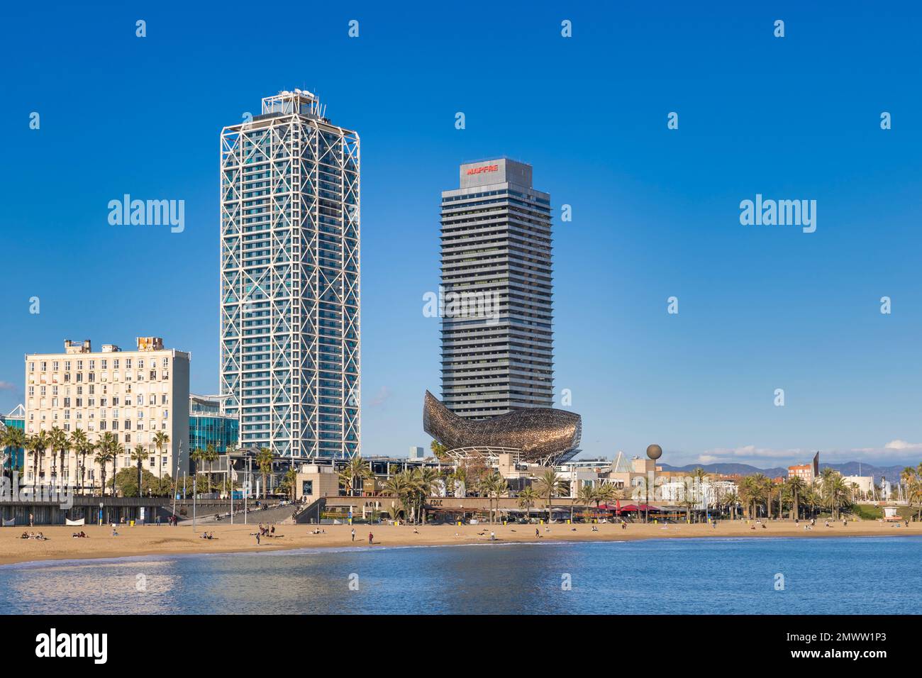 Hotel Arts (links) und Torre Mapfre (rechts), Barcelona, Spanien Stockfoto