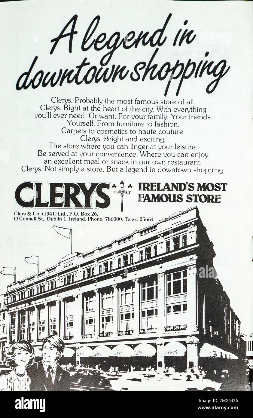 Eine 1983-Werbeanzeige für Clery's Department Store in Dublin, Irland. Das Geschäft wurde 2015 geschlossen unter umstrittenen Umständen ist das Gebäude jetzt im Besitz von Core Capital ans und soll nach umfangreichen Renovierungsarbeiten im Sommer 2023 wieder eröffnet werden. Stockfoto