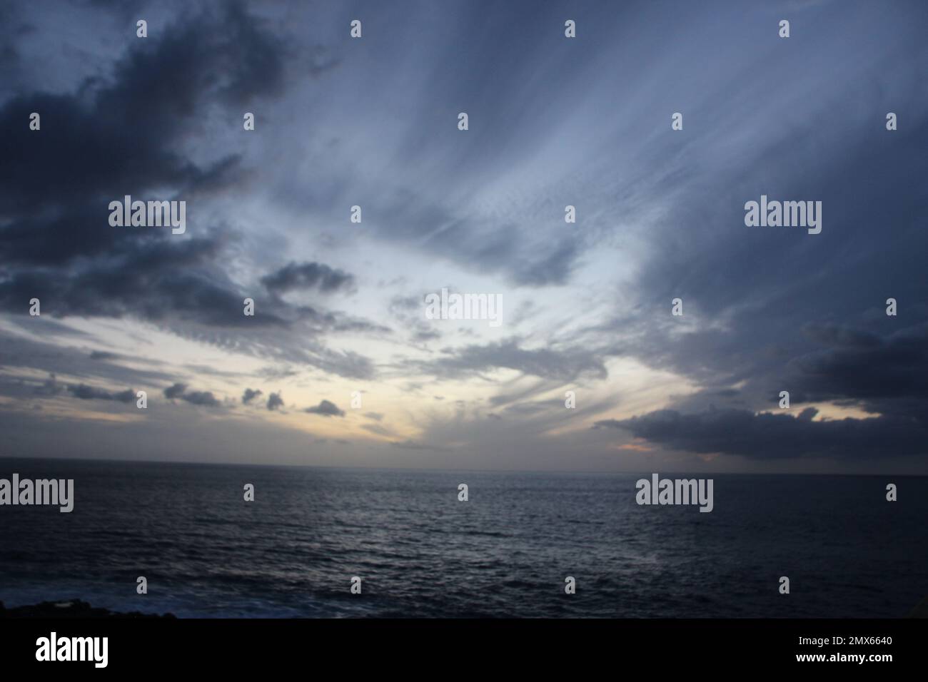 ozean, so weit das Auge reicht Stockfoto