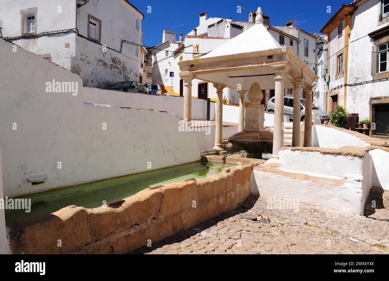 Castelo de Vide, Fonte da Vila (Renaissance) im jüdischen Viertel. Portalegre, Alentejo, Portugal. Stockfoto