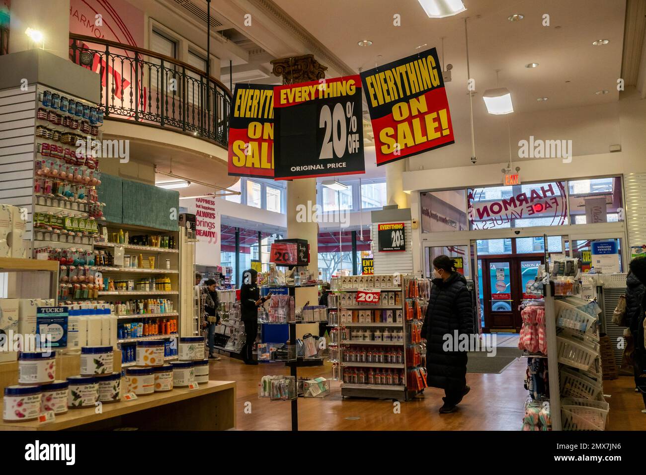 Alles ist im Bed Bath & Beyond's Harmon Face Values Store in Chelsea in