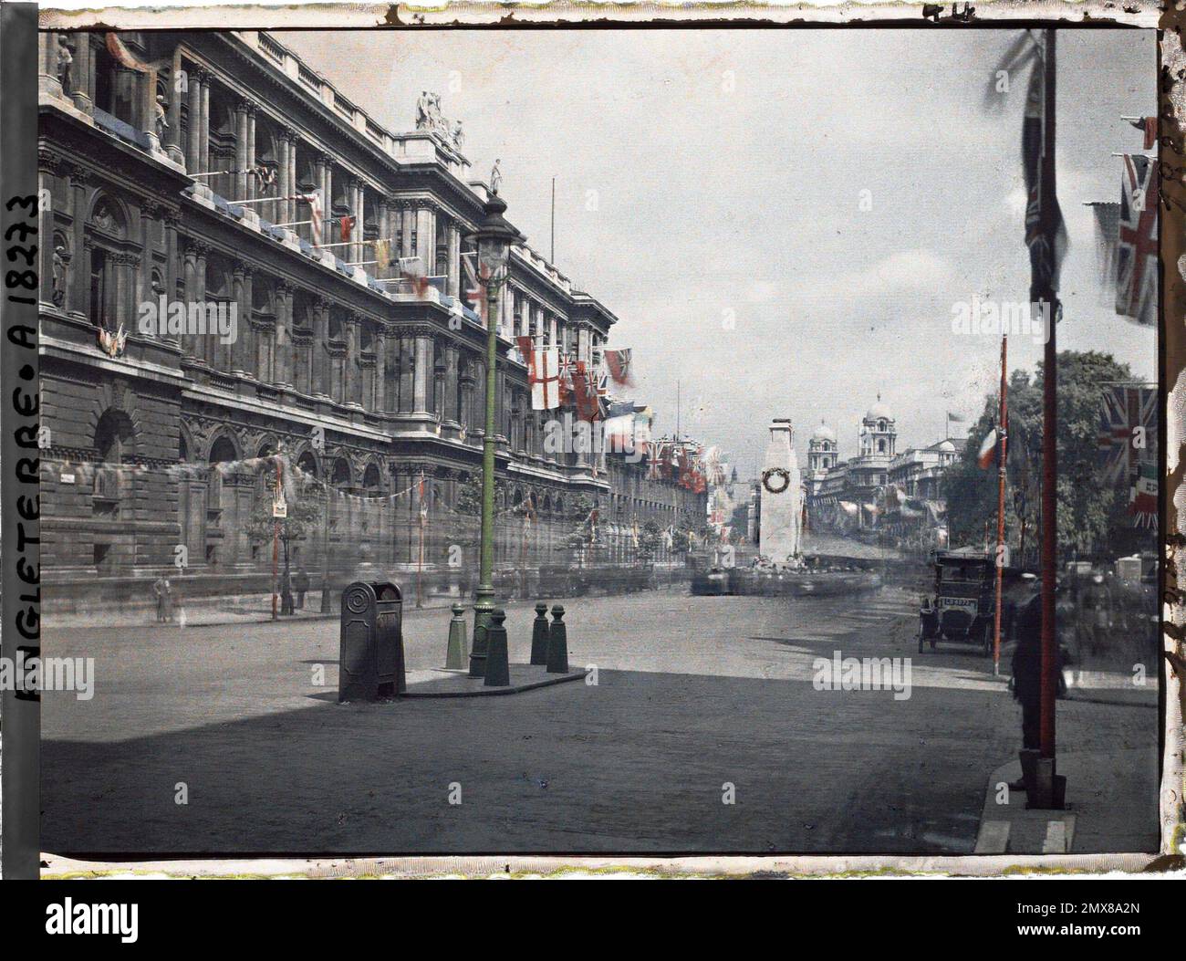 London, England The cenotaph on Whitehall , 1919 - England - Fernand Cuville - (18.-23. Juli) Stockfoto