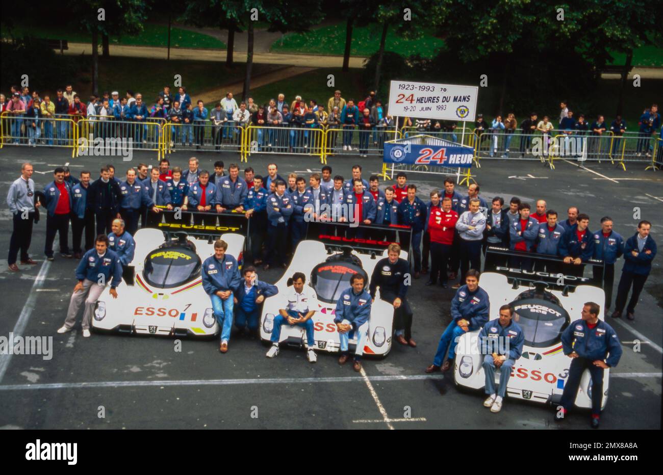 01 Boutsen Thierry (Bel), Dalmas Yannick (Fra), Fabi Teo (ita), 02 Alliot Philipphe (Fra), Baldi Mauro (ita), Jabouille Jean-Pierre (Fra), 03 1993 24 Hélary Eric (Fra), Bouchut Christophe (Fra), Brabham Mauro (ita), Jabouille Jean-Pierre (Fra), 1B Stunden Sport Peugeot Peugeot Peugeoff (Avos), 905 Stunden lang Peugeot Peugeot Sport, Peugeot Peugeot P Auf dem Circuit de la Sarthe, vom 17. Bis 20. Juni 1993 in Le Mans, Frankreich - Photo Francois Flamand / DPPI Stockfoto