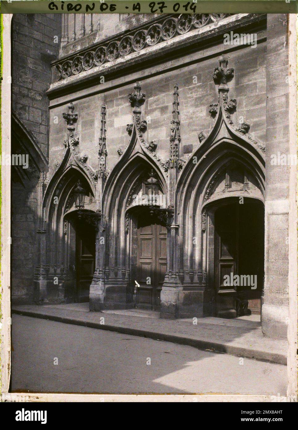 Bordeaux, Frankreich die Fassade der Kirche Saint-Eloi, 1920-1921 - Charente, Gironde, Basse - Pyrénées, Hautes Pyrénées - Fernand Cuville Stockfoto