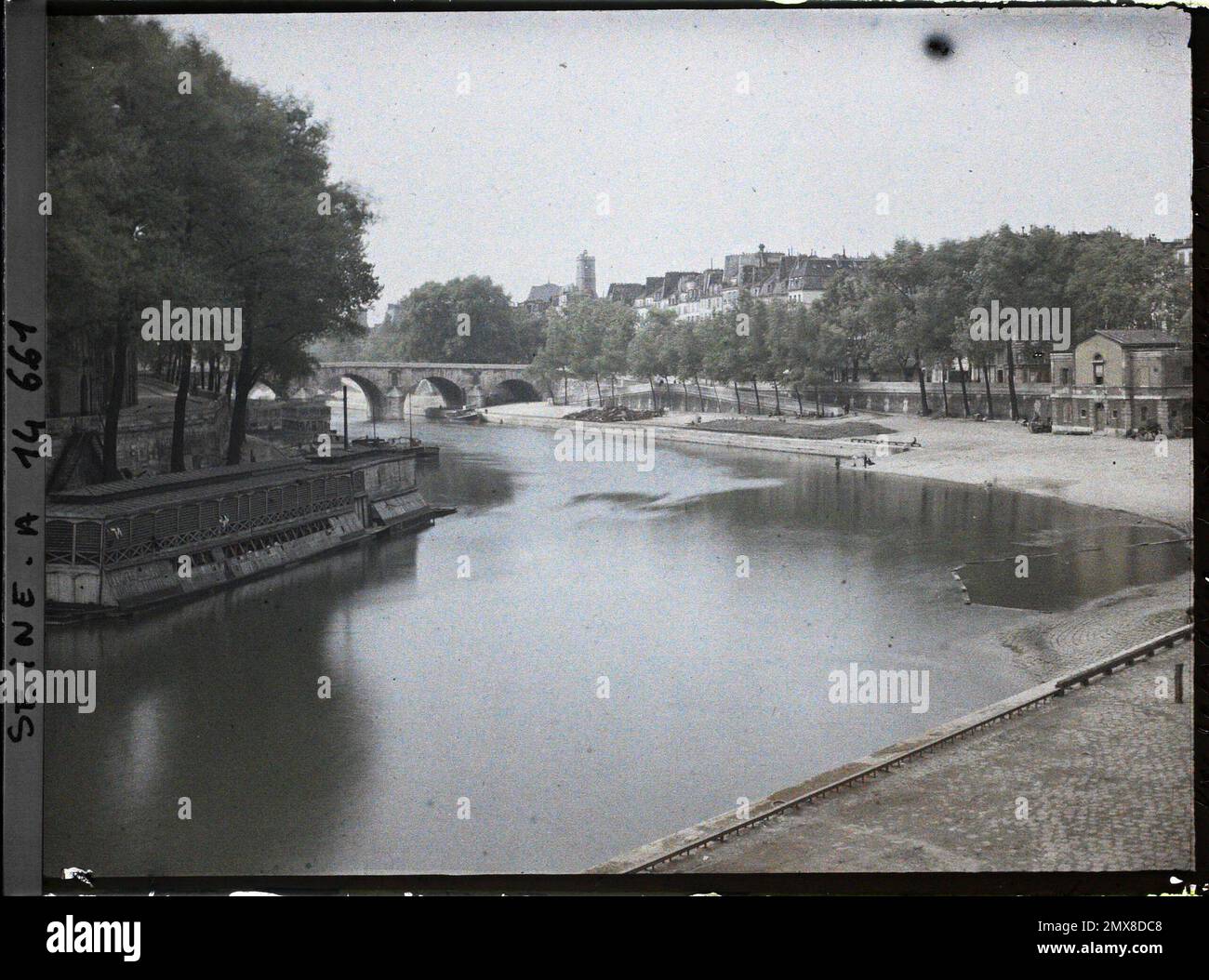 Paris (4. Arr.), Frankreich La seine und Pont-Marie vom Quai Henri IV aus gesehen, Stockfoto