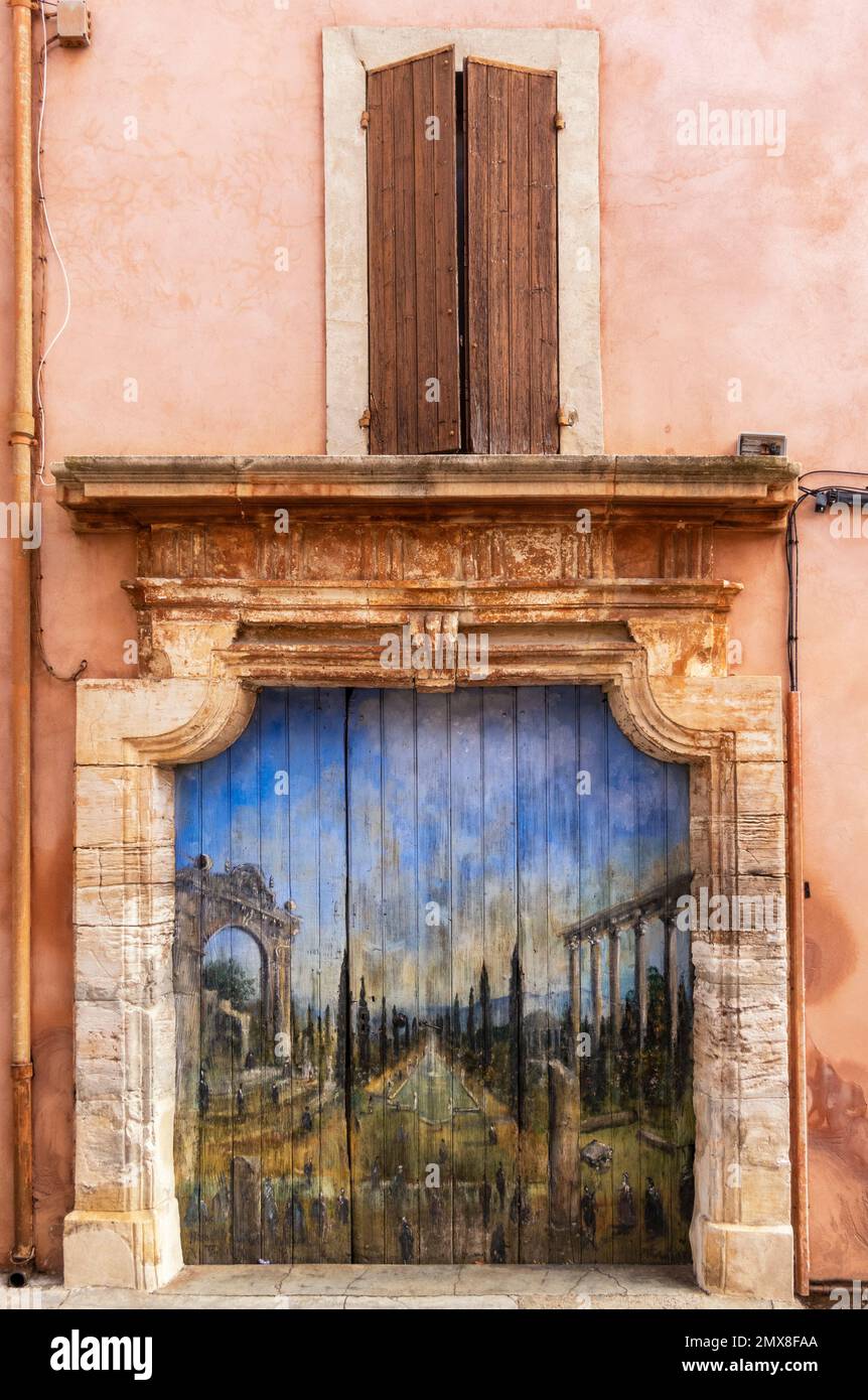 Frankreich, das Dorf Roussillon im Luberon - Vaucluse, Wandbild vor der Tür Stockfoto