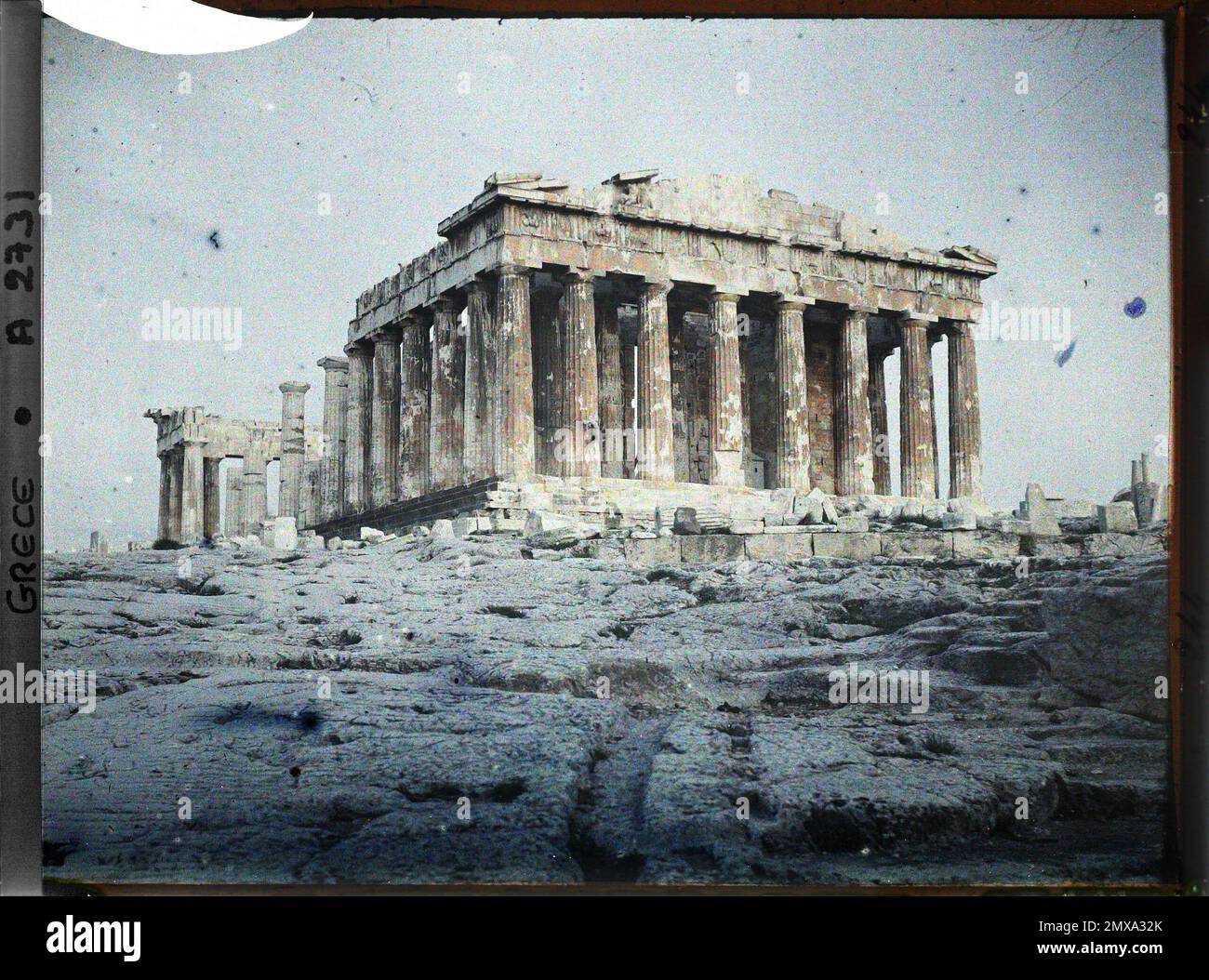 Athen, Griechenland auf der Akropolis, Parthenon. Gesamtblick (mit Außenkolonnade) auf der Westseite, 1913 - Balkan, Italien - Jean Brunhes und Auguste Léon - (September - Oktober 23) Stockfoto