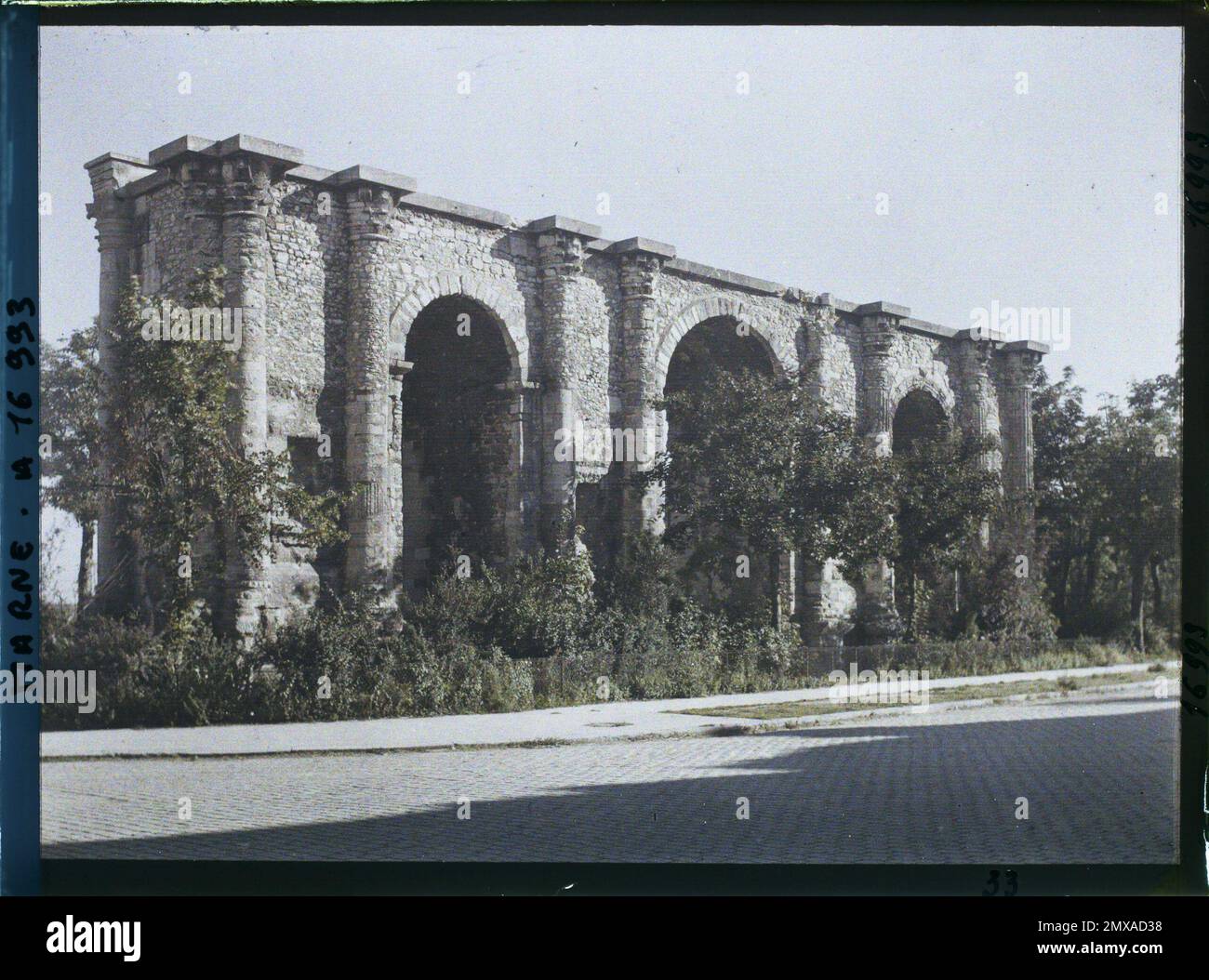 Reims , Marne , Champagne , Frankreich , 1919 - verwüstete Regionen, Marne, Aisne - Fernand Cuville - (August) Stockfoto